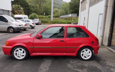 LOS COCHES DE NUESTROS SOCIOS Patxi Gateu y su Ford Fiesta XR2i RS 16v del 92